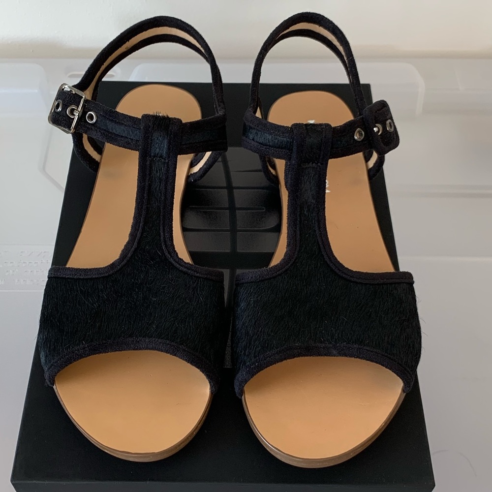 NWOT Marais USA T-Strap Haircalf Sandal